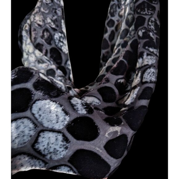 Kevin O'Brien Studio Animal Print Black And Silver Velvet Burnout Infinity Scarf - Picture 3 of 4